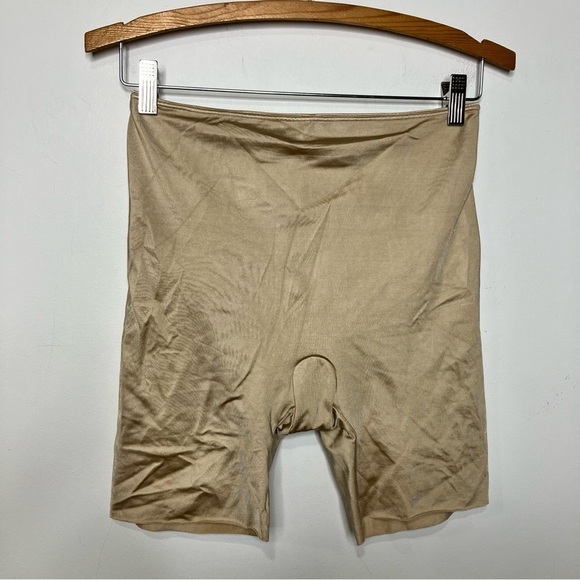 Spanx seamless shapewear shorts tan size large - Picture 1 of 5